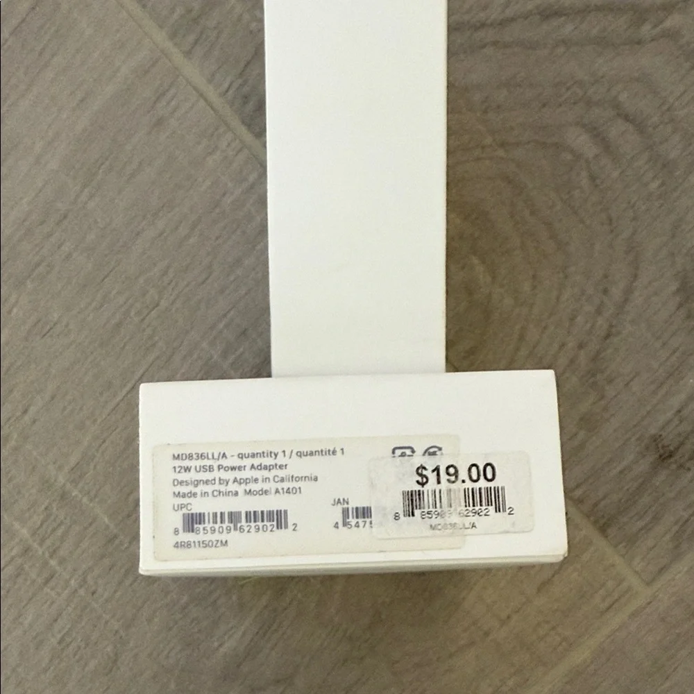 New in box Apple White USB 12W Power Adapter